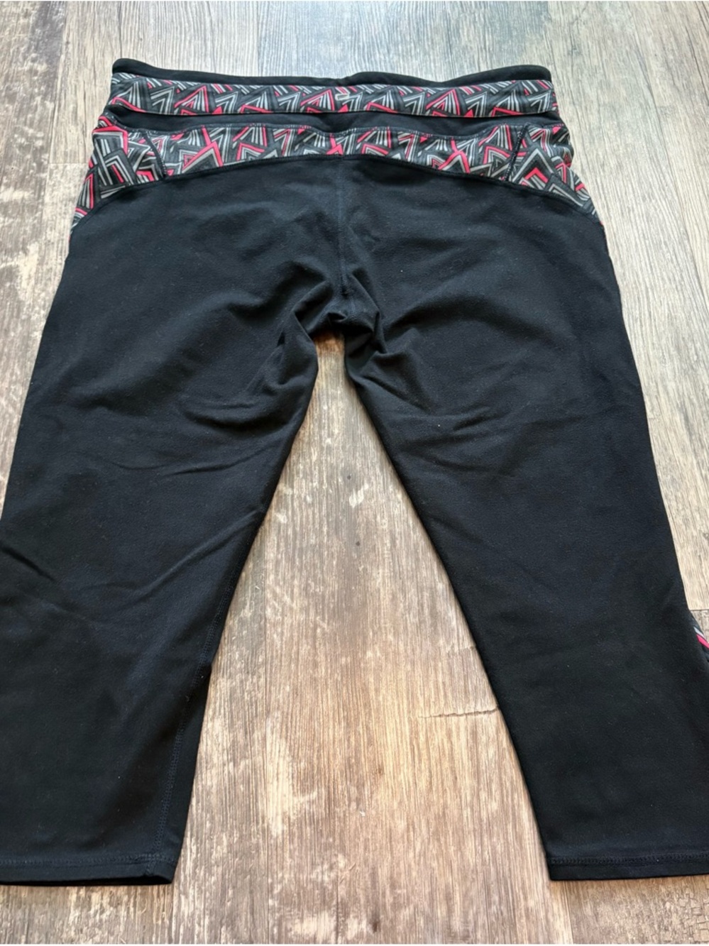 Fabletics workout capris - Picture 5 of 8